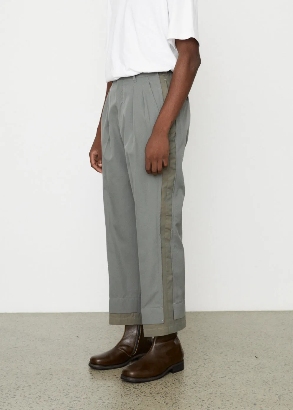 Broken Wide 2-Pleated Trousers