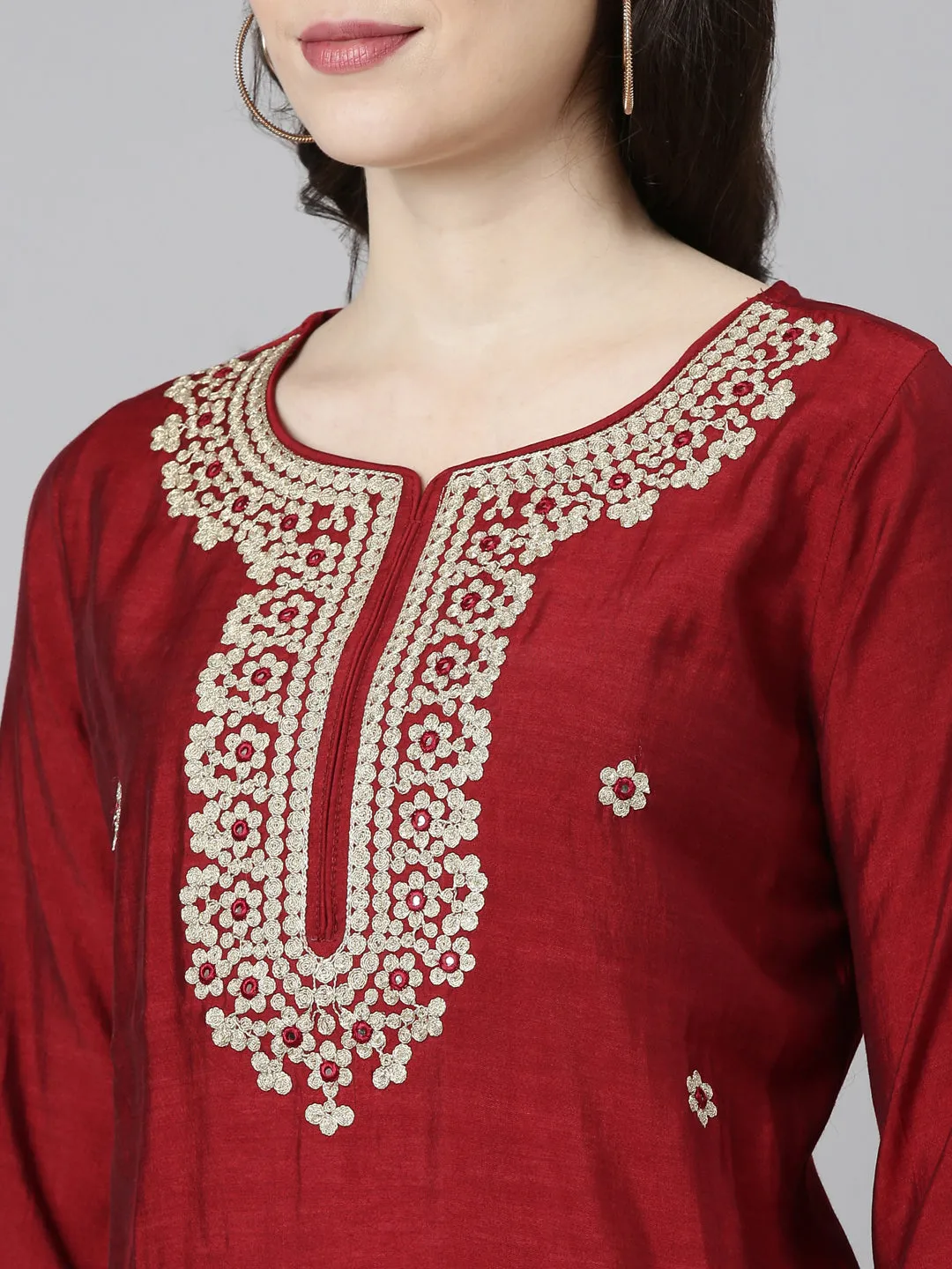 Neeru's Maroon Regular Straight Embroidered Kurta And Trousers