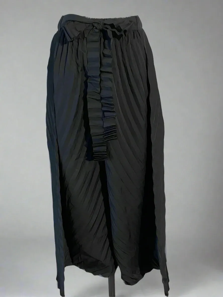 Pleated Design Trousers