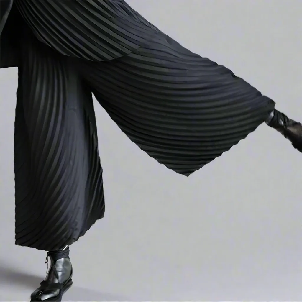 Pleated Design Trousers