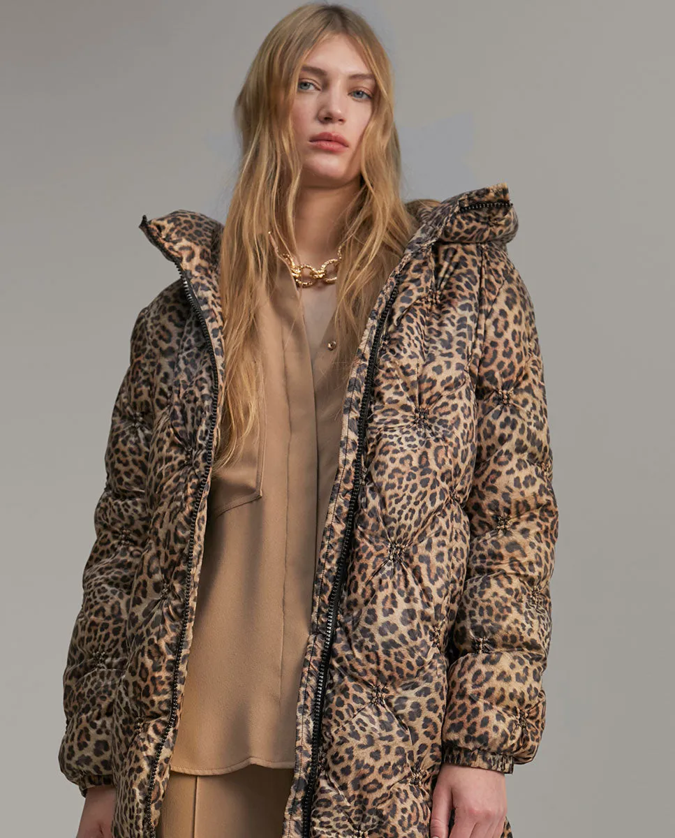 Puffer coat with contrast lining