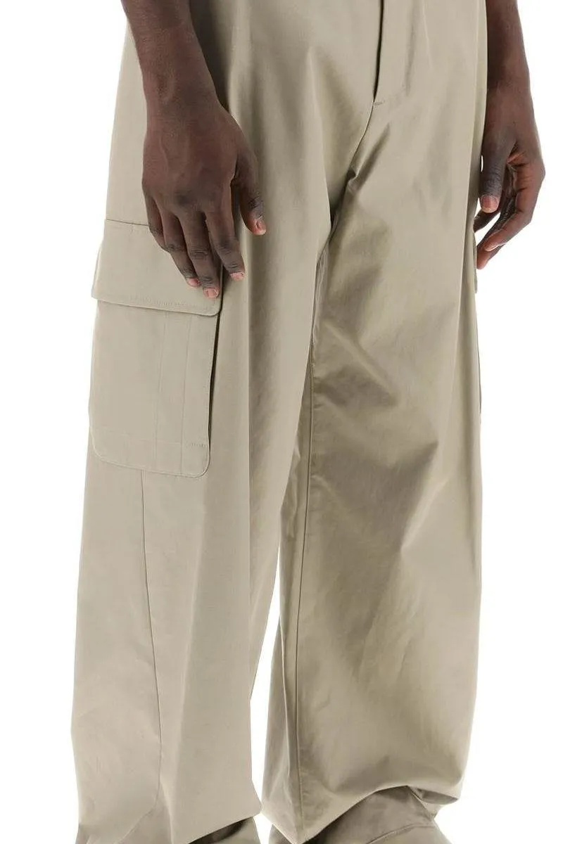 WIDE-LEGGED CARGO PANTS WITH AMPLE LEG